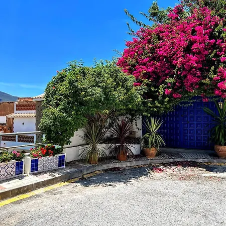 Casa Jazmin Πανσιόν